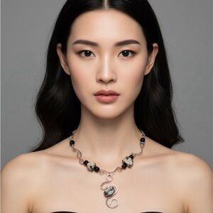 Chic Silver and Black Beaded Necklace